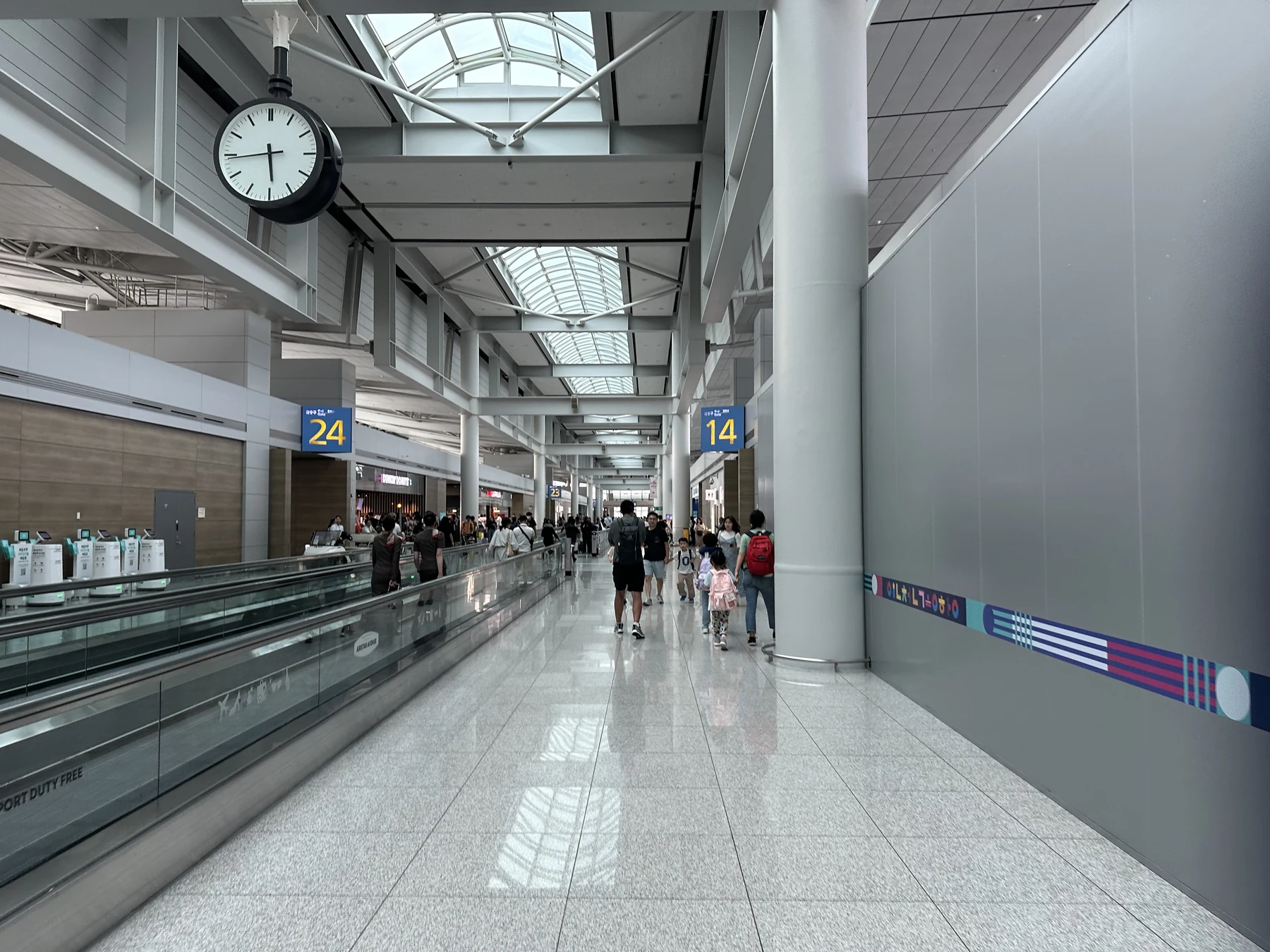 대한민국 인천국제공항 제1여객터미널 내부